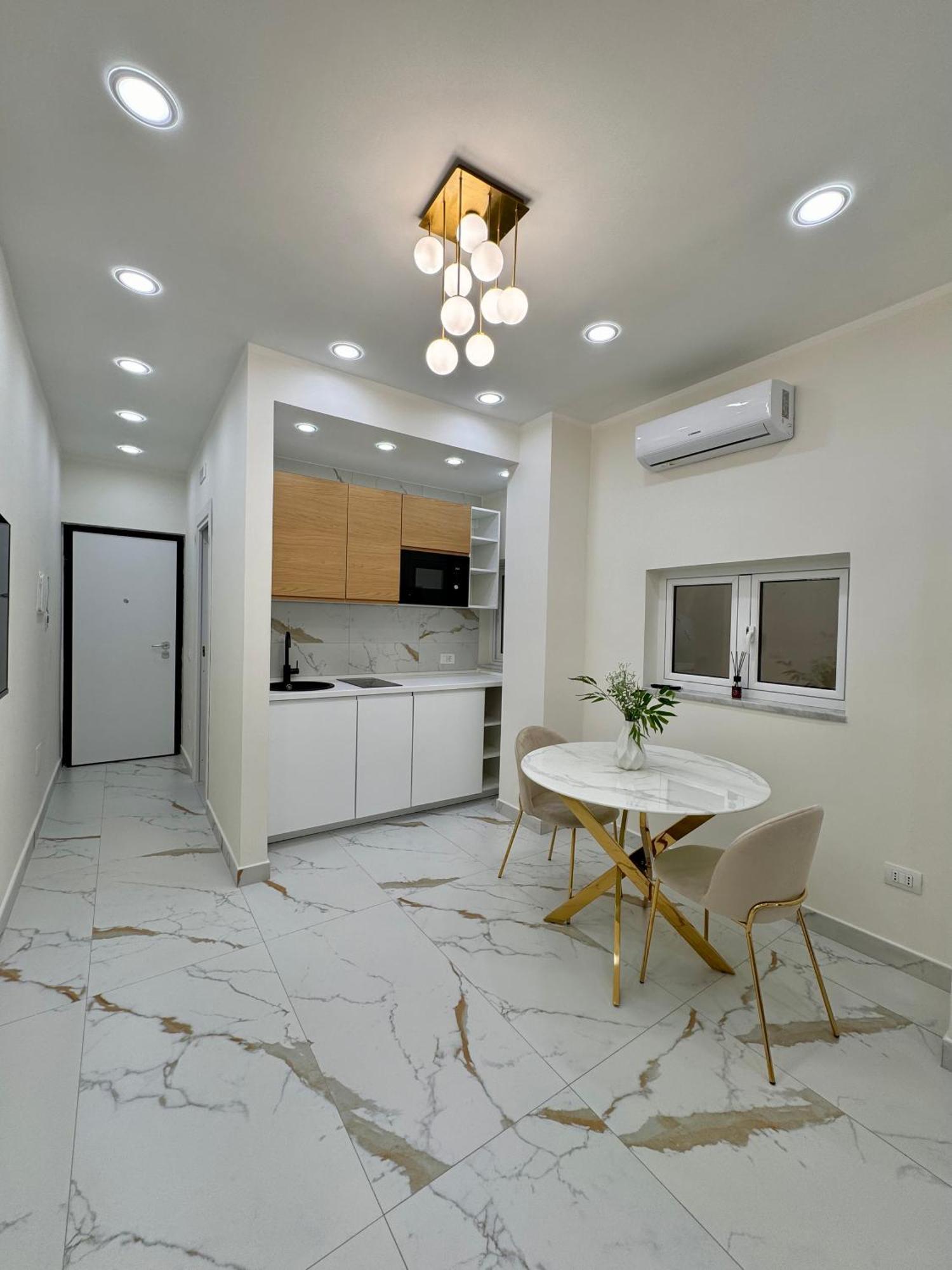 Partenope House 24 Naples