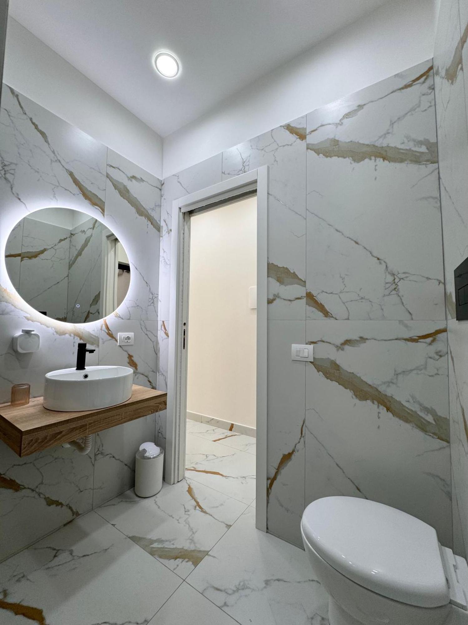 Apartment Partenope House 24 *