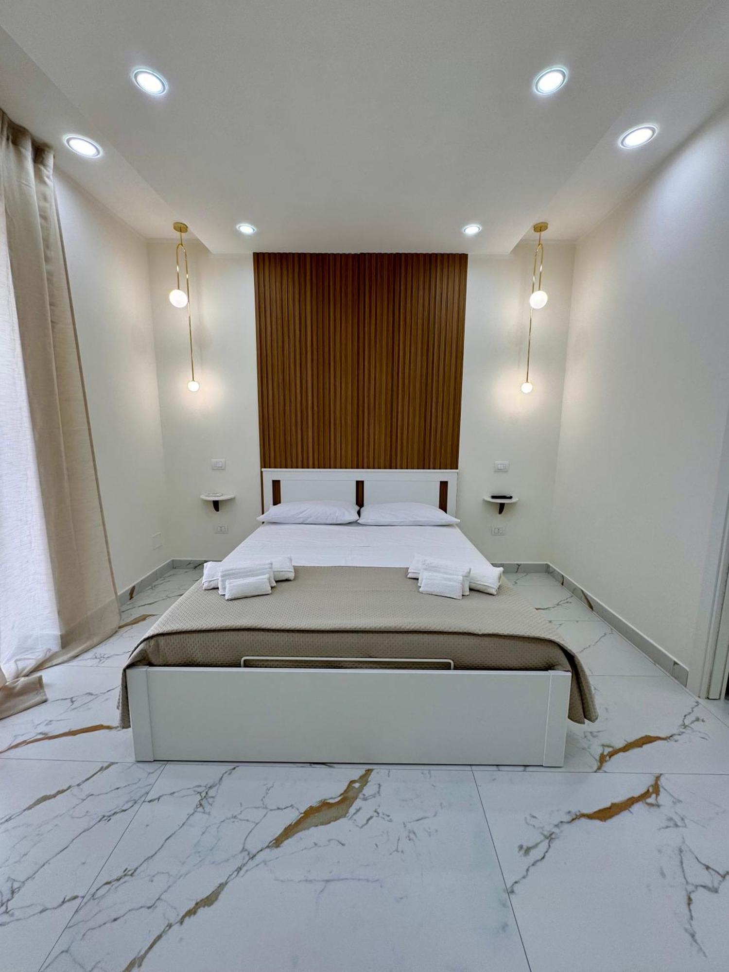 Partenope House 24